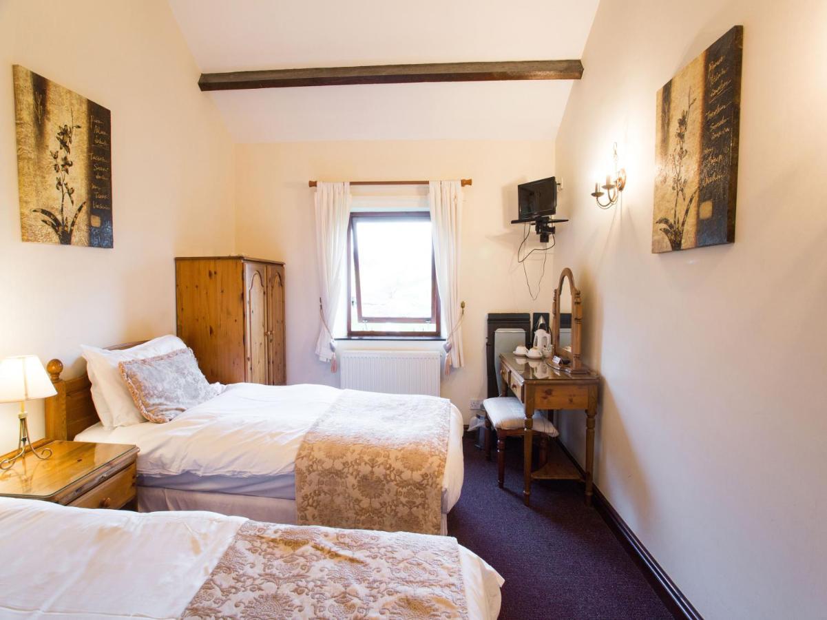 Oyo Ye Olde Bowling Green Inn (Adults Only) Bradwell  Εξωτερικό φωτογραφία